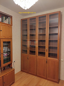 Шкаф книжный 4 двери